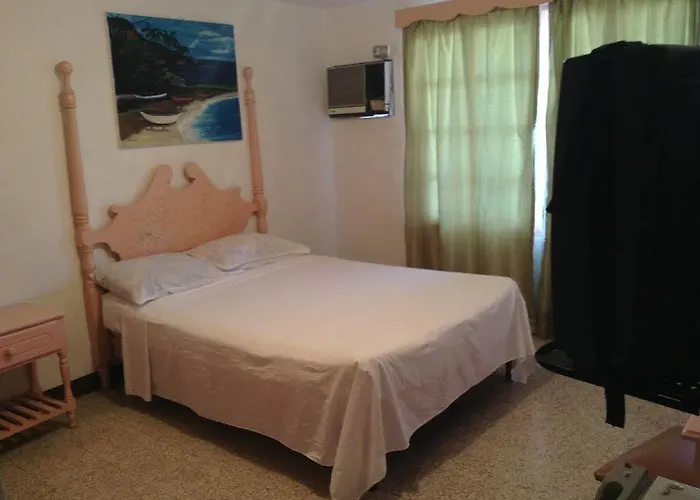 Hotel Marine View Ocho Rios