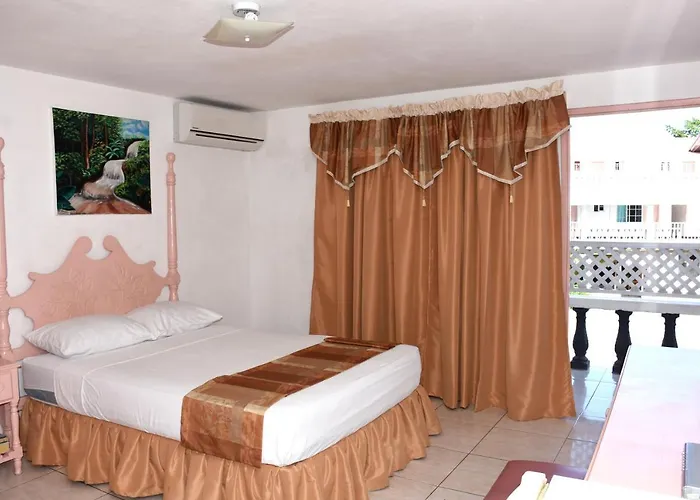 Marine View 3* Ocho Rios
